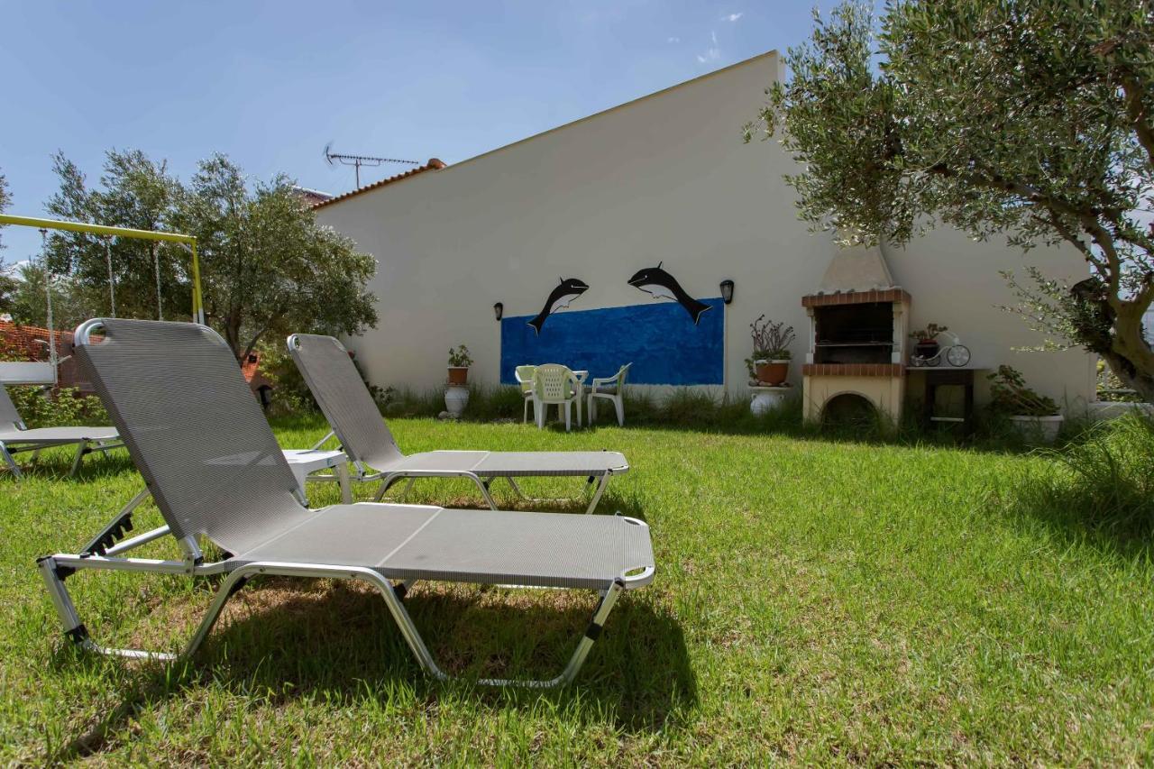 Manos Apartments Almirida المظهر الخارجي الصورة