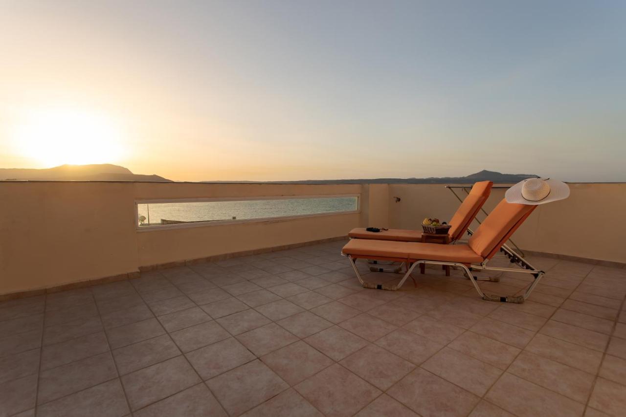 Manos Apartments Almirida المظهر الخارجي الصورة