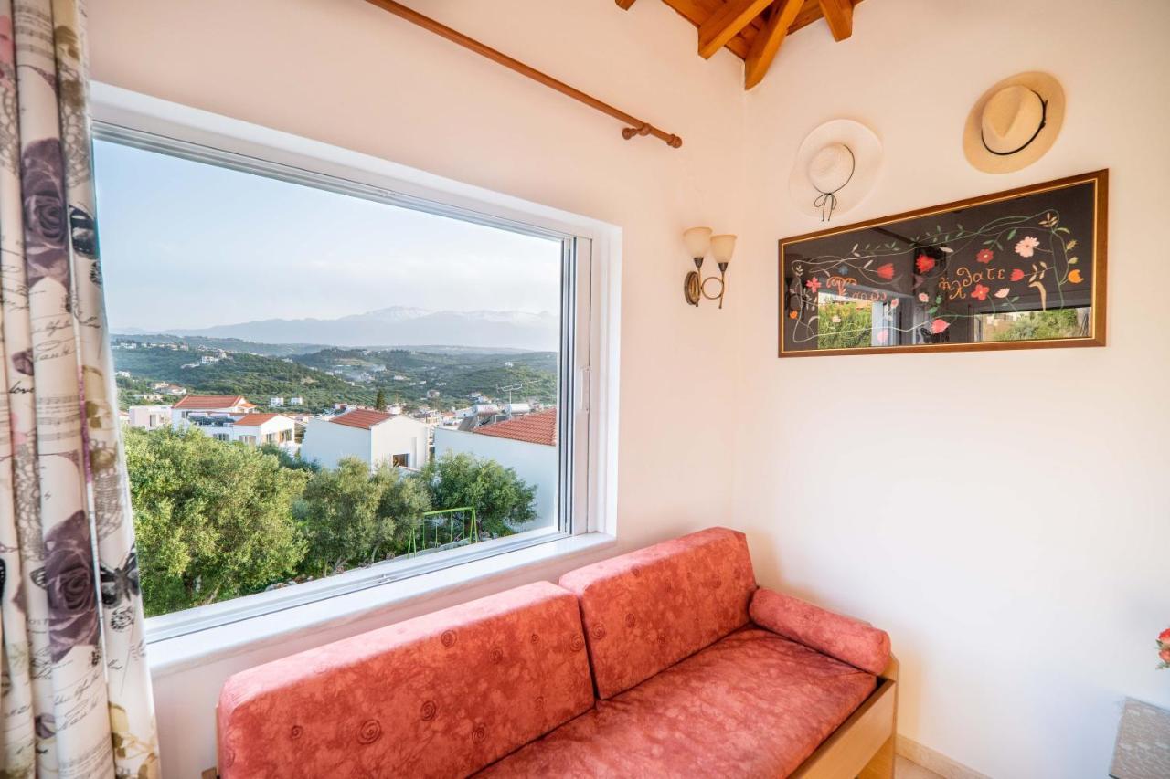Manos Apartments Almirida المظهر الخارجي الصورة