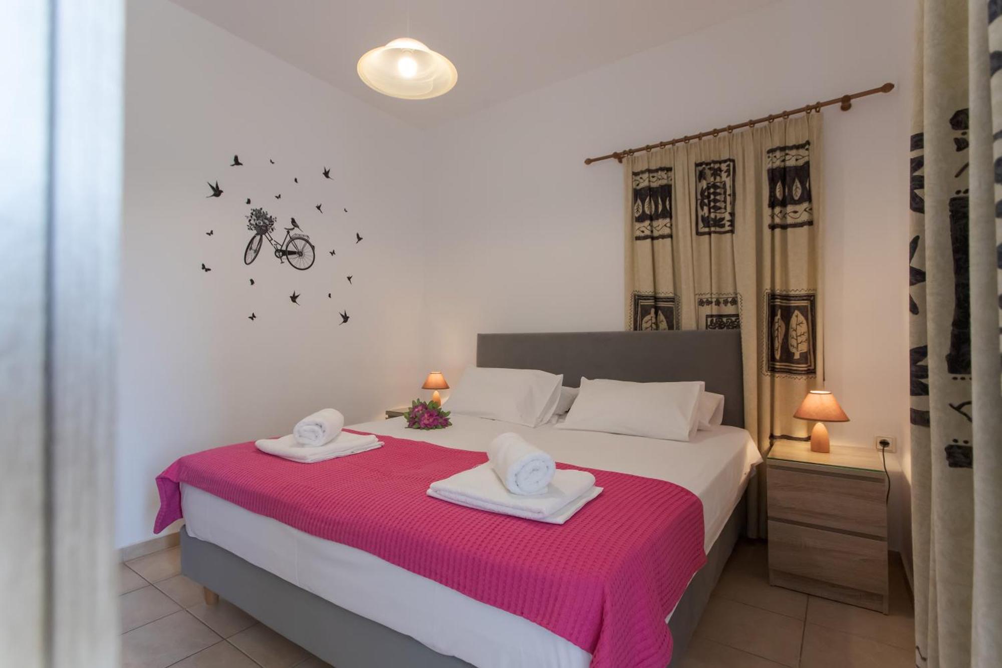 Manos Apartments Almirida الغرفة الصورة
