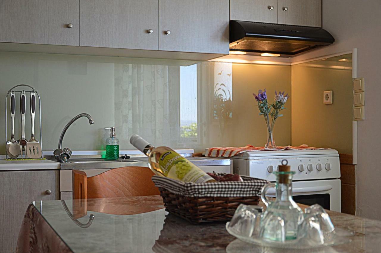 Manos Apartments Almirida المظهر الخارجي الصورة